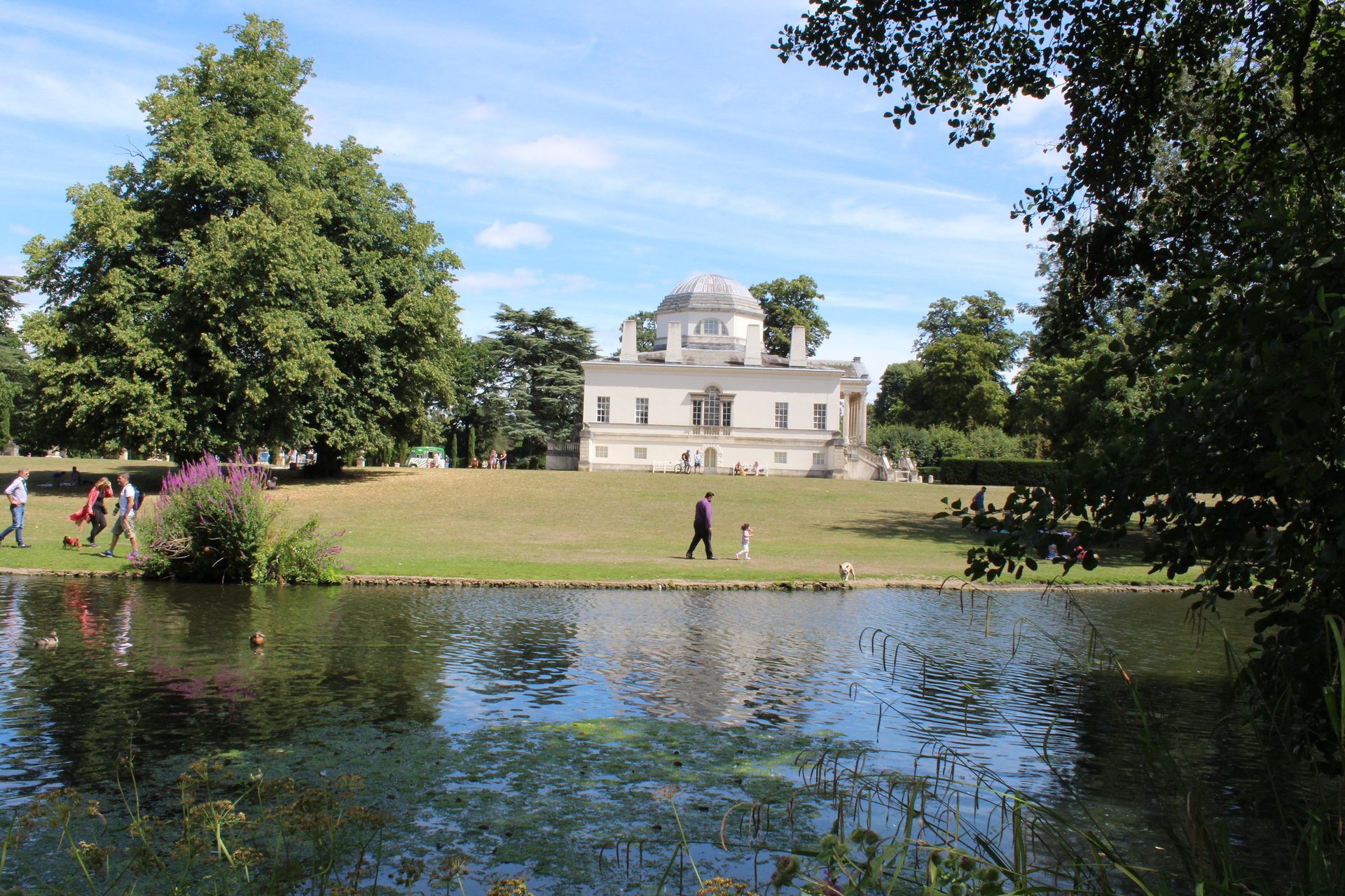 3 Parka Yürüme Mesafesinde